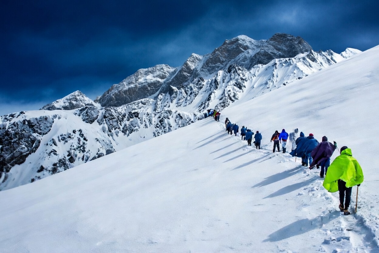 Sar Pass Trek